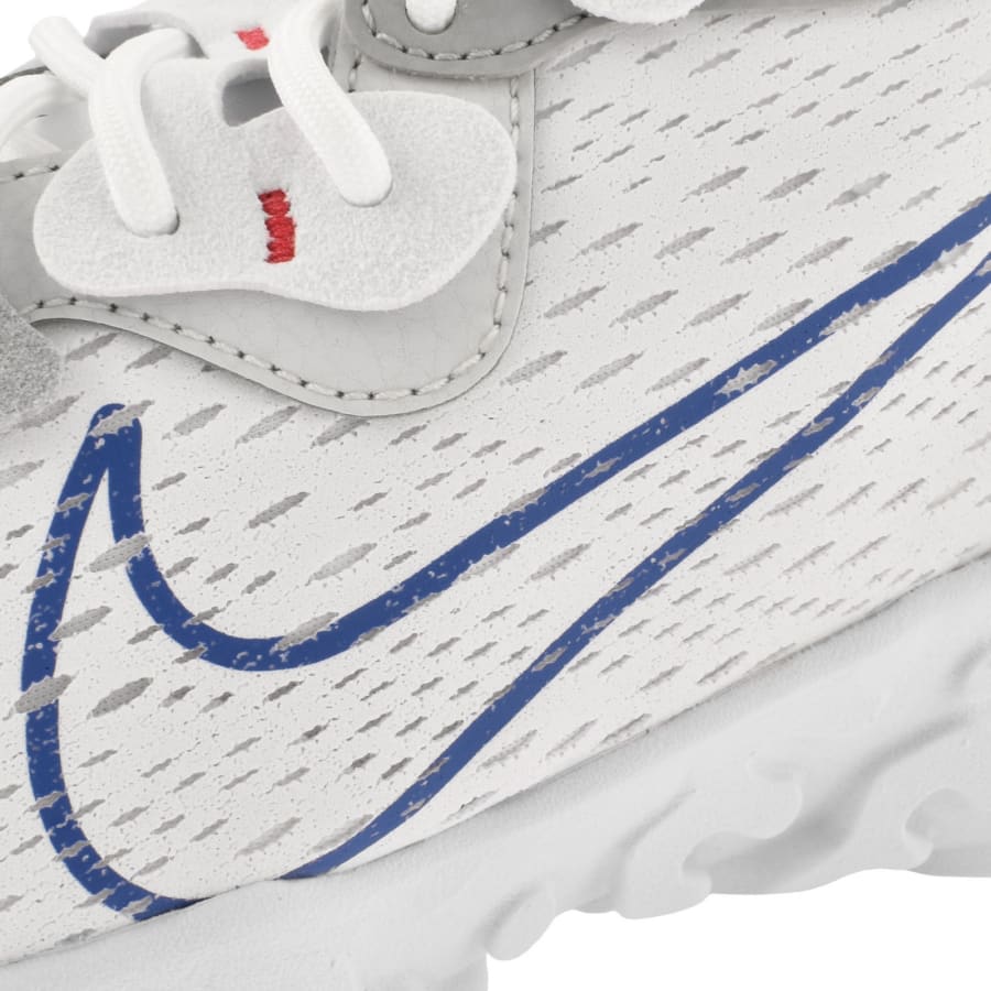 Nike react trainers white top